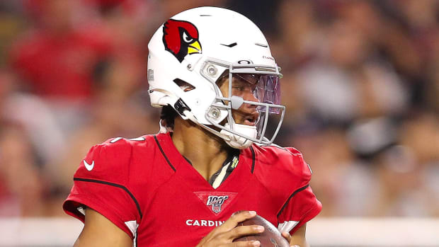 kyler-murray-tinted-helmet-visor-oakley.jpg